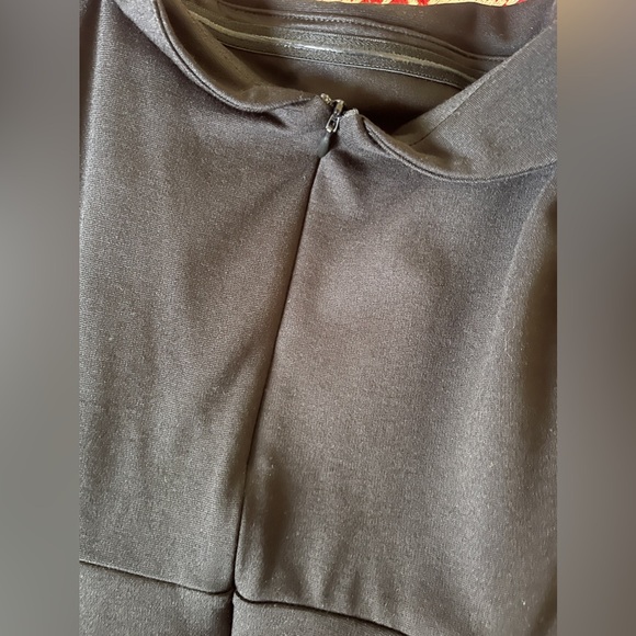 Black Off the Shoulder Skater Dress - Picture 9 of 12